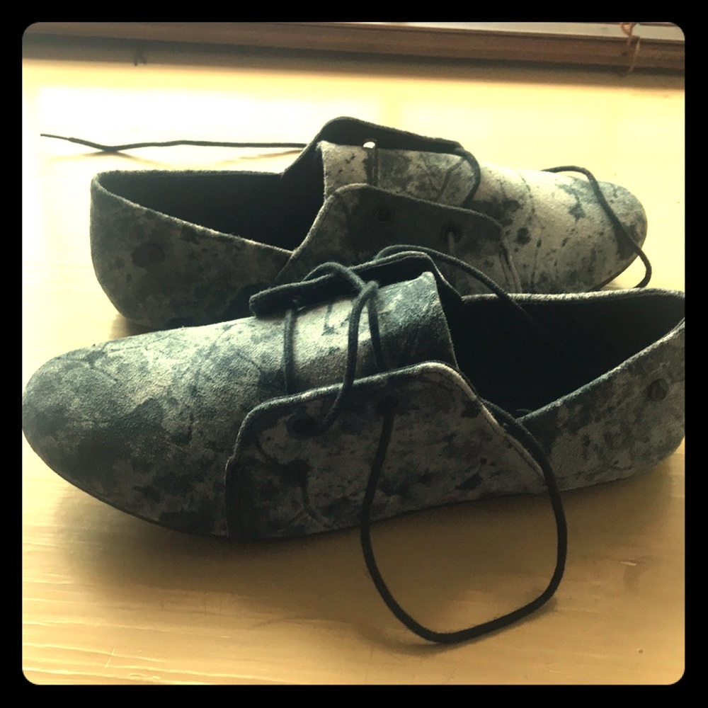 Women’s shoes